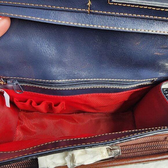 Vintage 90s MC Marc Chantal Navy and Brown Tooled Leather Crossbody bag - Picture 8 of 15